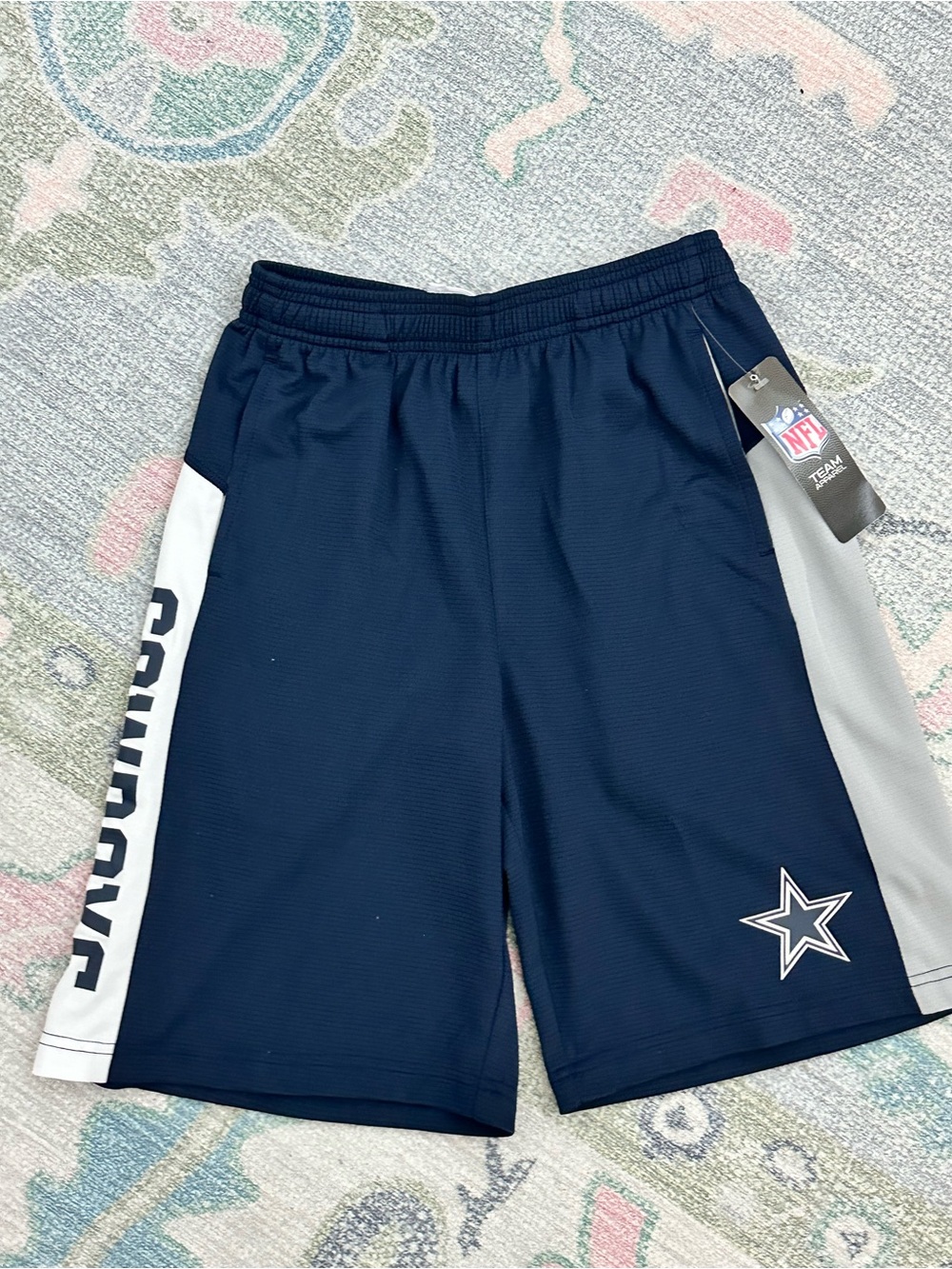 NFL Team Apparel Dallas Cowboys Navy and White Kids Shorts size 10/12 - NWT